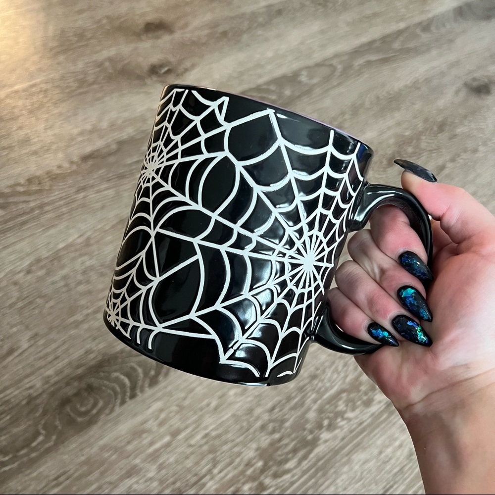 Novogratz Halloween Spider Web Large Ceramic Mug